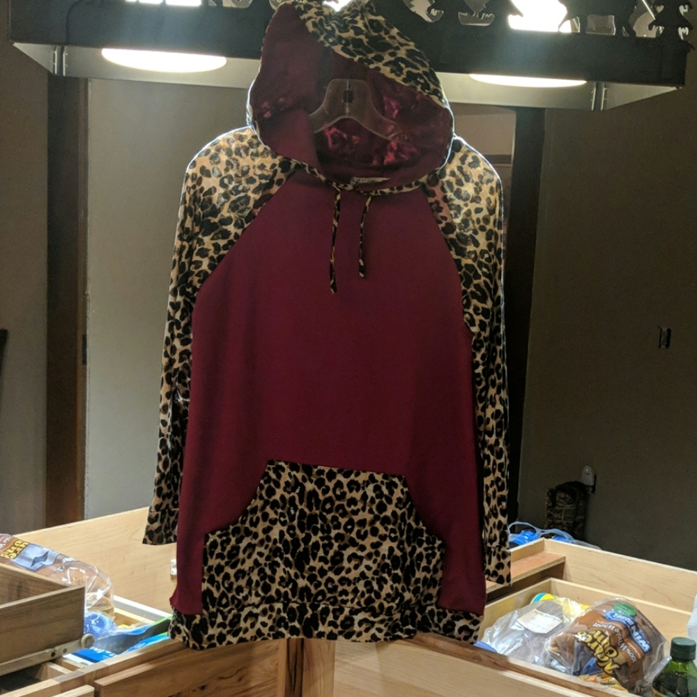 Sweatshirt